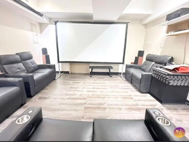 Rare High-Floor Gem near Forest Hills Gardens - Oversized Studio - photo 9