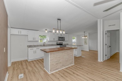 If you are looking to live in a great area of Myrtle Beach, and - photo 12