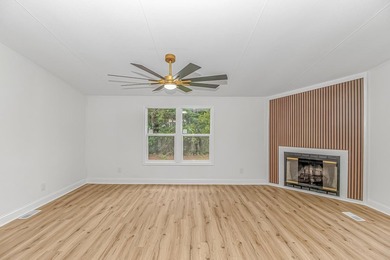 If you are looking to live in a great area of Myrtle Beach, and - photo 16