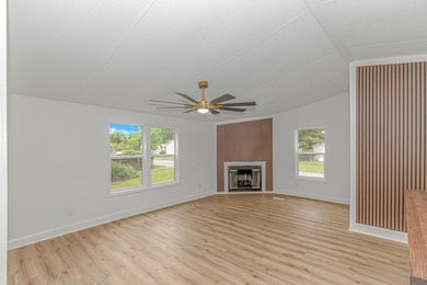 If you are looking to live in a great area of Myrtle Beach, and - photo 17