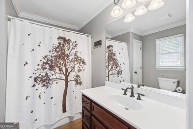 This exceptional lakefront retreat offers the perfect blend of - photo 23