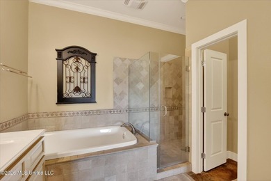 GULF COAST HIDDEN GEM ON A PRIVATE LAKE Welcome to this stunning - photo 27