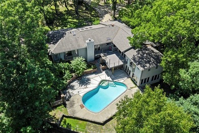 Now PRICED BELOW APPRAISED VALUE, this is a rare opportunity to - photo 53
