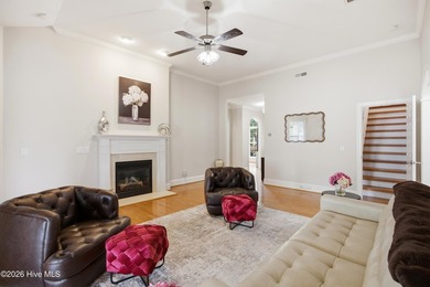 Beautifully updated all-brick home offering 4 bedrooms, 3 full - photo 8