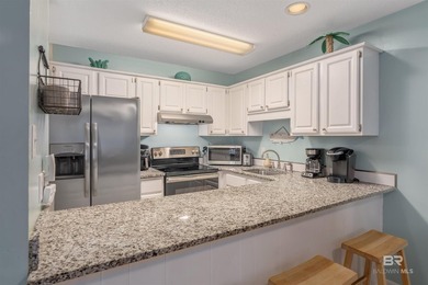 Seller offering to cover 12 months of HOA dues to new buyer - photo 8