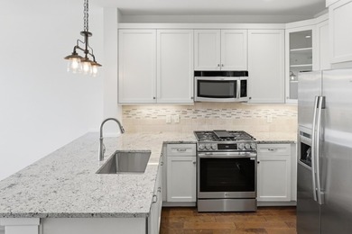 Featuring a desired architectural layout, this one-bedroom condo - photo 21