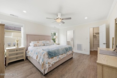 Motivated Seller--bring your offer! This beautifully maintained - photo 21