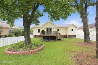 Motivated Seller--bring your offer! This beautifully maintained - photo 34