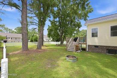 Motivated Seller--bring your offer! This beautifully maintained - photo 36