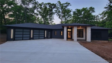 Lake Home Sale Pending in Sunrise Beach, Missouri