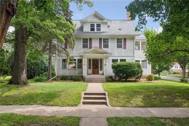 Lake Home Sale Pending in Minneapolis, Minnesota