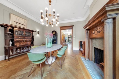 STRIVERS ROW meticulously restored and renovated town home with - photo 6