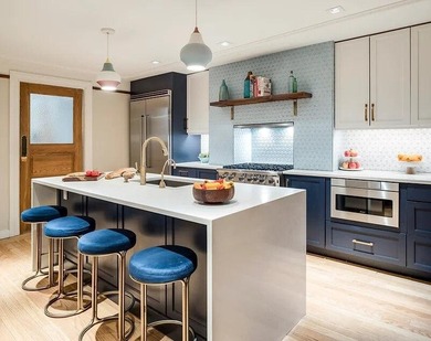 STRIVERS ROW meticulously restored and renovated town home with - photo 9