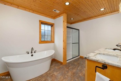 Escape to your own private lakefront sanctuary with nearly 5,000 - photo 43
