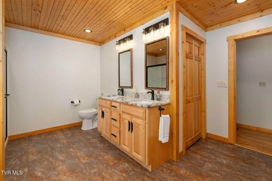 Escape to your own private lakefront sanctuary with nearly 5,000 - photo 44