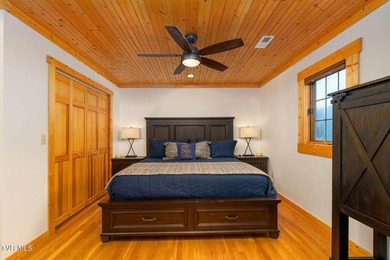 Escape to your own private lakefront sanctuary with nearly 5,000 - photo 47