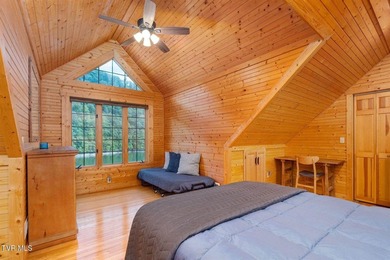 Escape to your own private lakefront sanctuary with nearly 5,000 - photo 51