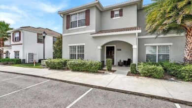 Lake Townhome/Townhouse For Sale in Kissimmee, Florida