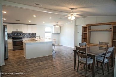 2 bedroom 2 bathroom home with complete wheelchair accessibility - photo 7