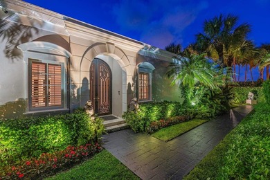 IMPRESSIVE, 1 story, Palm Beach Regency, refined & updated, w - photo 2