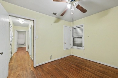 Welcome Home to this charming Two bedroom, One Bathroom Home- - photo 11