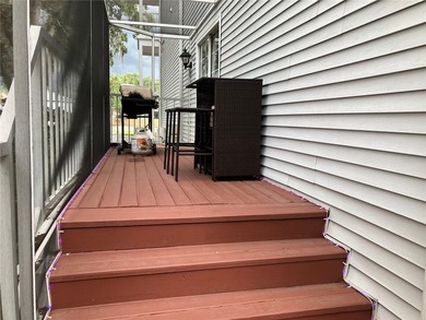 Beautiful corner unit with multiple water views & upgrades - photo 11