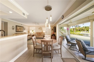 Ideally located in the heart of Naples, this 2-bedroom, 2-bath - photo 11