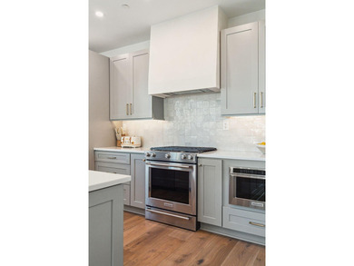 A rare opportunity to own a newly constructed mixed-use - photo 12