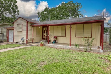 Welcome Home to this charming Two bedroom, One Bathroom Home- - photo 19