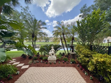 Lake Townhome/Townhouse For Sale in Royal Palm Beach, Florida