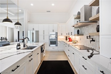 Experience luxury living at its finest in this stunning estate - photo 24