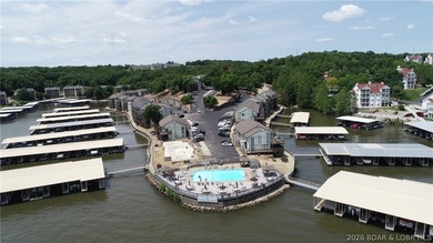 Top-floor, fully remodeled showstopper 1-bedroom condo that - photo 28