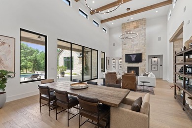 Stunning custom home in Horseshoe Bay offering elevated Hill - photo 6