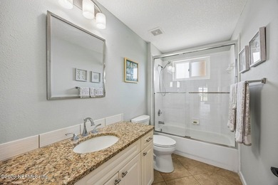 Welcome to your Amelia Island getaway. This beautifully updated - photo 21