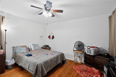 Charming three bed, two bath home with wood floors throughout - photo 22