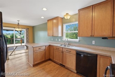 Welcome home! Discover the perfect blend of comfort, space, and - photo 18