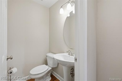 Welcome home! Discover the perfect blend of comfort, space, and - photo 21
