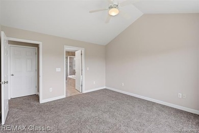Welcome home! Discover the perfect blend of comfort, space, and - photo 24