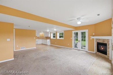 Welcome home! Discover the perfect blend of comfort, space, and - photo 42