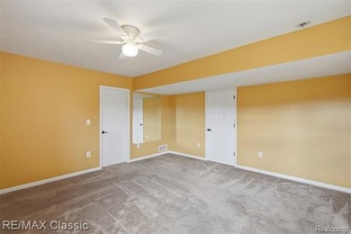 Welcome home! Discover the perfect blend of comfort, space, and - photo 44