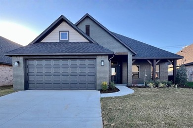 Lake Overholser Home For Sale in Yukon Oklahoma