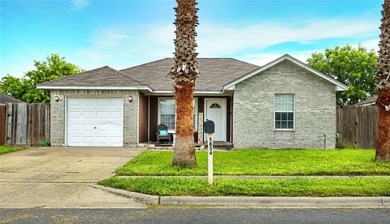 Welcome home! This adorable 3 bedroom, 2 bathroom home is - photo 1