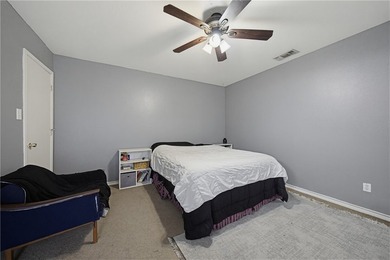 Welcome home! This adorable 3 bedroom, 2 bathroom home is - photo 10