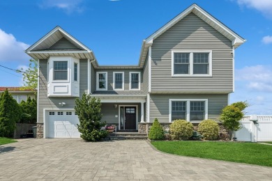 (private lake, pond, coastal) Home Sale Pending in Island Park New York