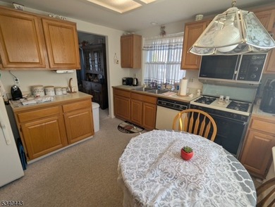 Savoy Model, approximately 1394 SqFt. One floor living, 2 - photo 11