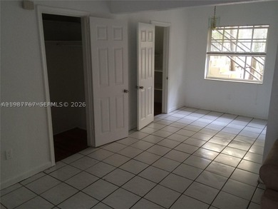 Prime 4-unit multifamily opportunity in the heart of Normandy - photo 17