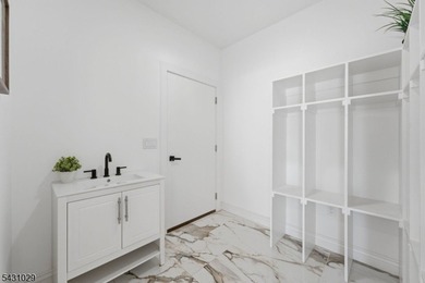 1690 Hamburg Tpke offers exceptional new construction in Wayne's - photo 19