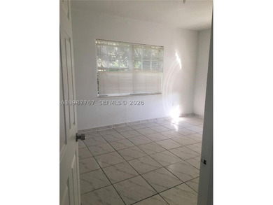 Prime 4-unit multifamily opportunity in the heart of Normandy - photo 19