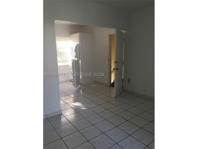 Prime 4-unit multifamily opportunity in the heart of Normandy - photo 20