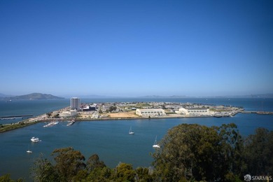 The Residences at Yerba Buena Island offer a rare opportunity to - photo 20